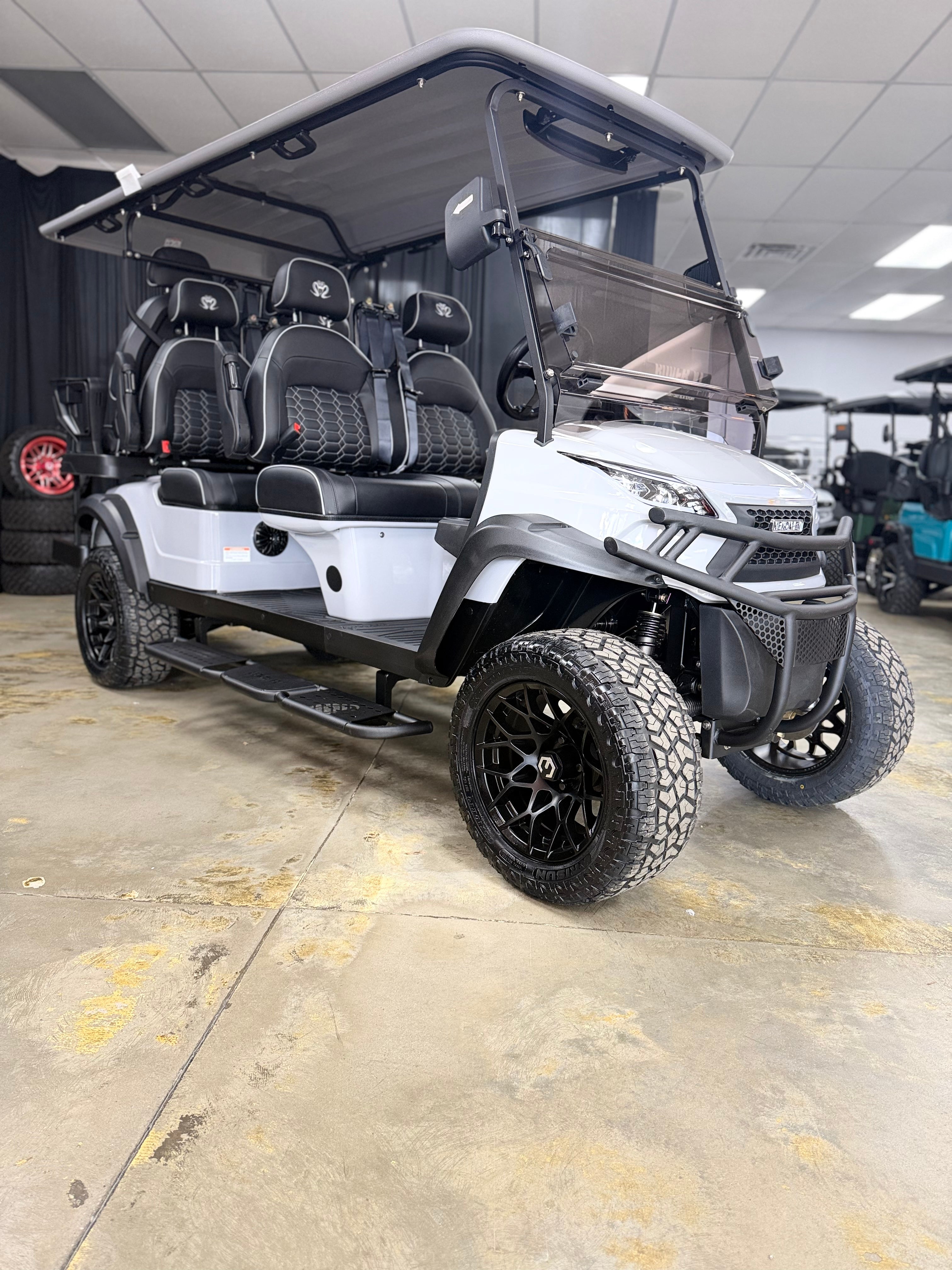 2026 Venom Strike 6 Seater White