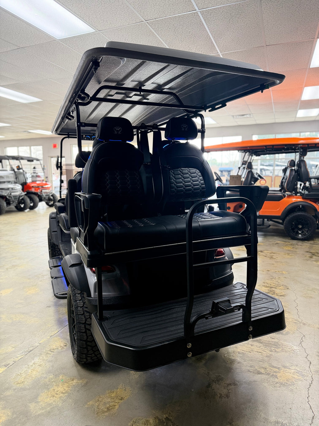 2026 Venom Strike 6 Seater White