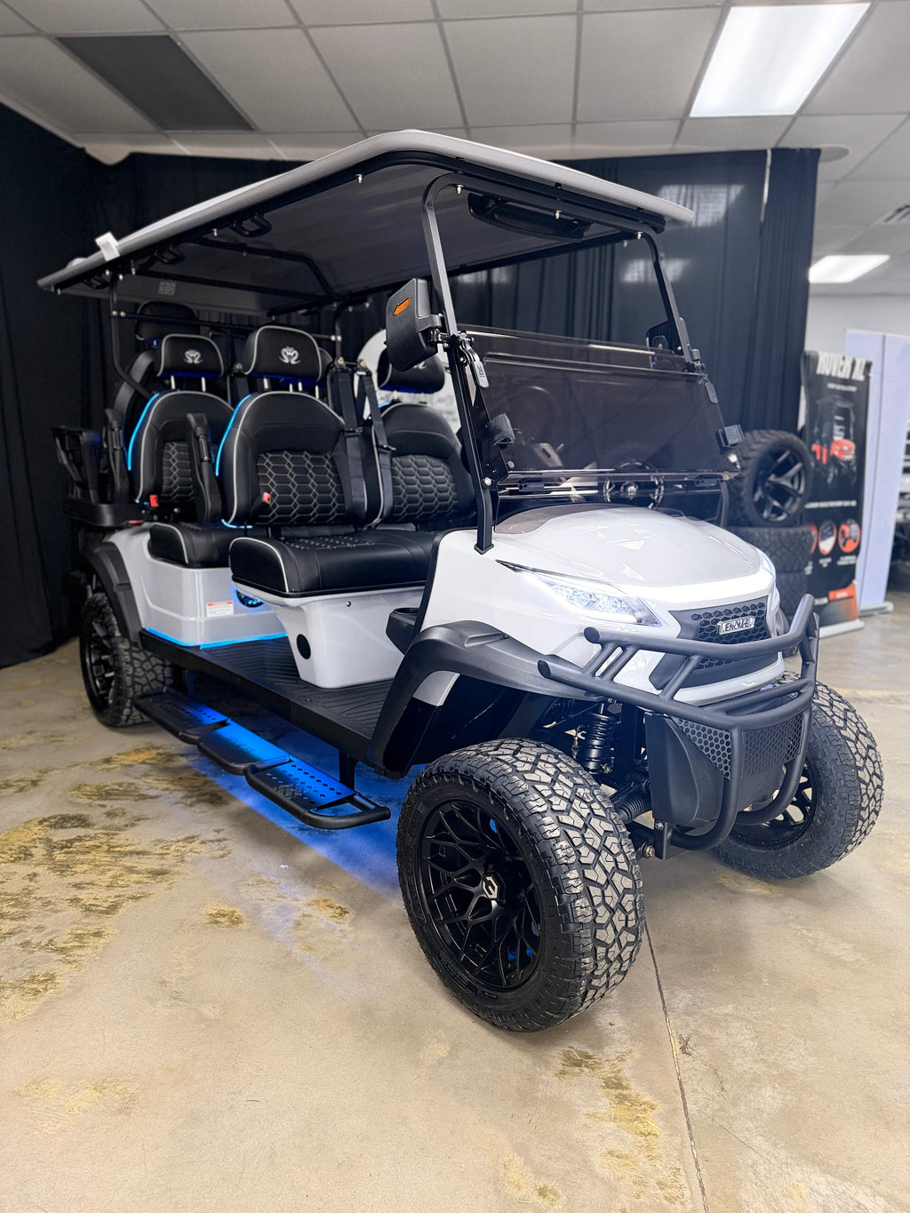 2026 Venom Strike 6 Seater White