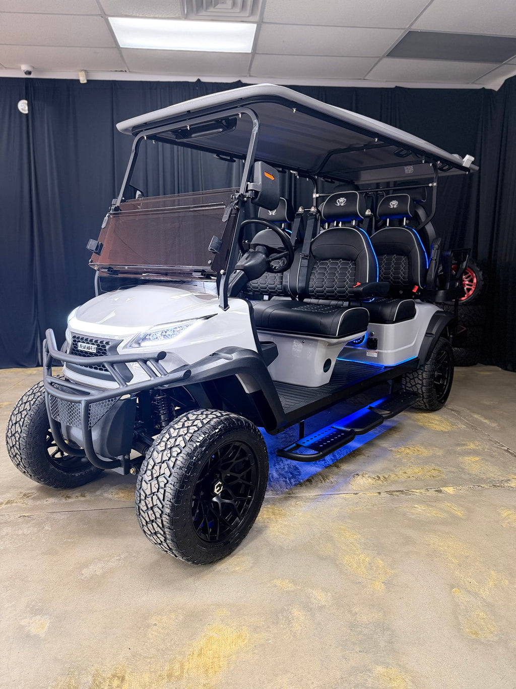 2026 Venom Strike 6 Seater White