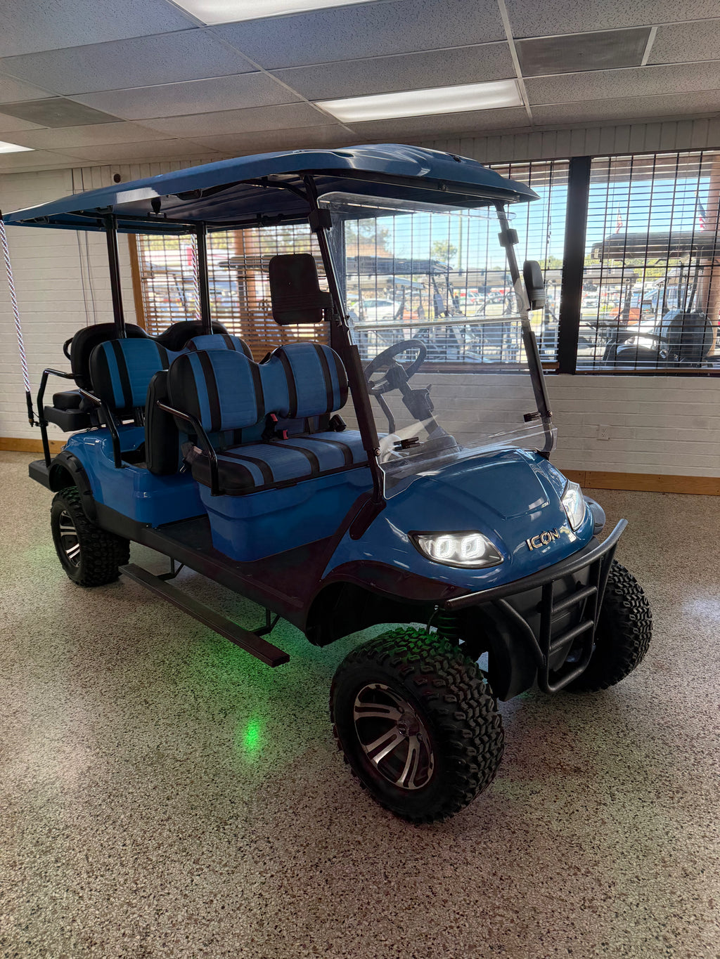2023 ICON I60L Caribbean Blue - Consignment